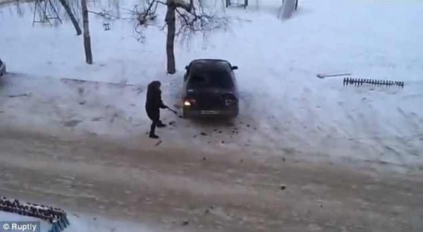 2531850E00000578-0-image-a-89_1422631396729