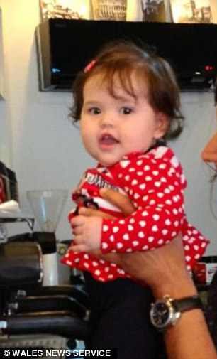 2531B64A00000578-2933063-image-a-79_1422634104030